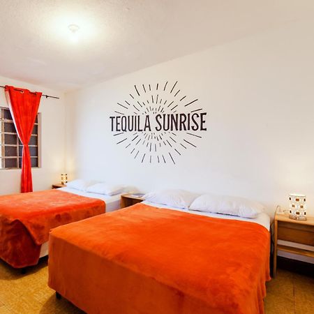 Tequila Sunrise Hostel Guatemala-Stad Buitenkant foto