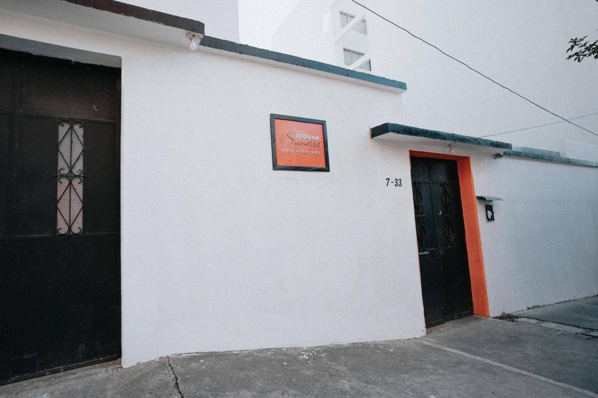 Tequila Sunrise Hostel Guatemala-Stad Buitenkant foto