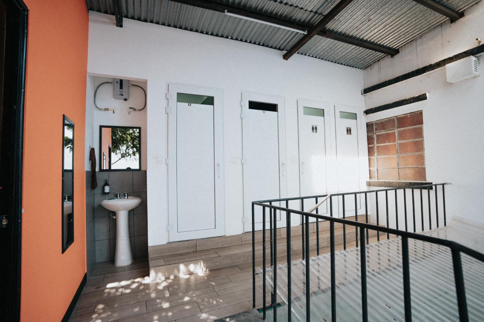 Tequila Sunrise Hostel Guatemala-Stad Buitenkant foto