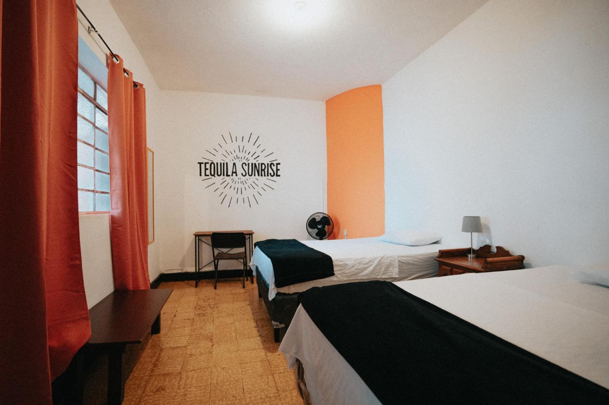 Tequila Sunrise Hostel Guatemala-Stad Buitenkant foto