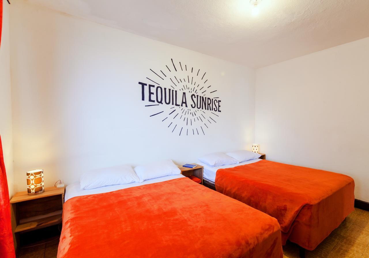 Tequila Sunrise Hostel Guatemala-Stad Buitenkant foto